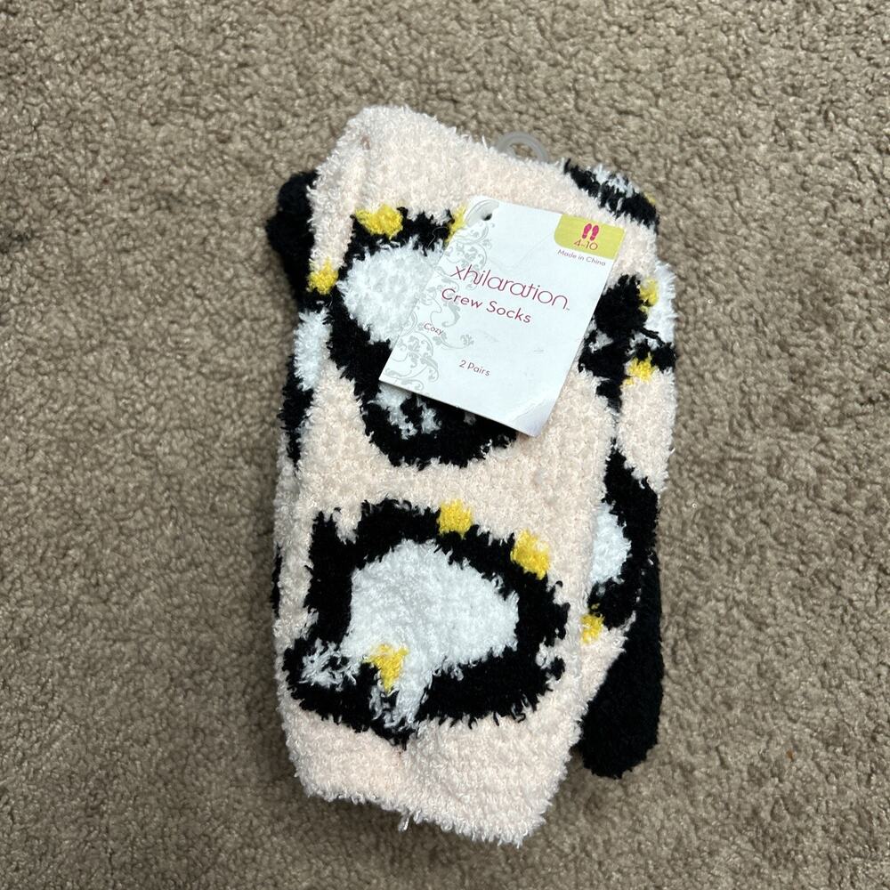 New Women’s Xhilaration Crew Socks Cozy 2 Pairs Size 4-10 Penguins